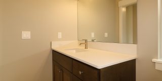 Your Bend Retreat: Spacious End Unit Townhouse with Pilot Butte Views Gallery 20