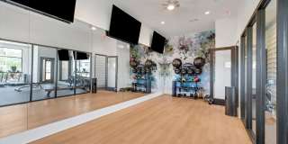 LakePointe Gallery 16