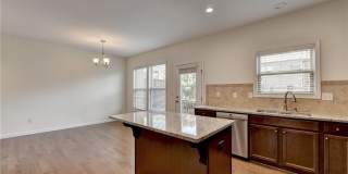 3377 N Twin Alley Gallery 22