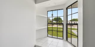 1060 SW 5th Terrace Gallery 5
