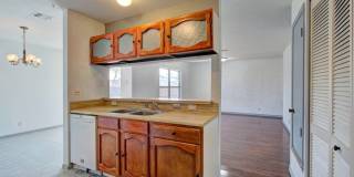 1346 Bayou Gallery 16