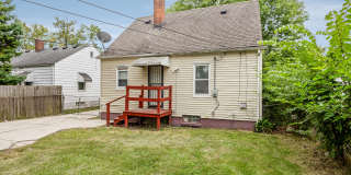 19121 Kingsville St Gallery 23
