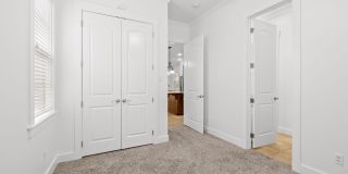 AVAILABLE: 2008 Construction 4 bed / 4 bath Home - Top of the line finishes, 2 car garage Gallery 27