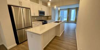 Like-New Beardslee Townhouse... Gallery 9