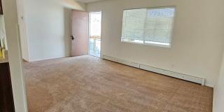 Cute 2 bedroom unit on University Dr. Cute 2 bedroom unit on University Dr. Gallery 6