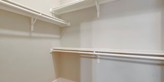 2/1 Condo Near UT and Darrell K Royal Field Gallery 16