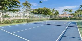 Townhouse with Amenities Galore: 3 BR / 2.5 Bath In The Colonnade Community Gallery 25