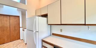 Beautiful Wedgwood Home with Flexible Living + 2nd Kitchen Gallery 7