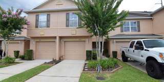 Well maintained 3br 2.5ba townhome in OVIEDO, located in HAWTHORNE GLEN Gallery 1