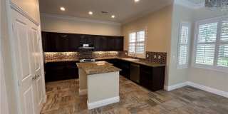 1990 Granemore Street Gallery 7