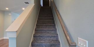 Beautiful 2 bed 1.5 bath townhome Gallery 13
