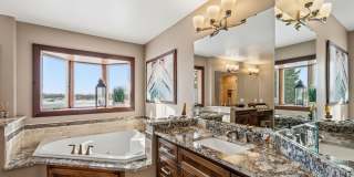 Executive-Level Rental Offering in SW Woodbury — Space, Privacy & High-End Finishes Gallery 15