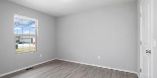 Republic Duplex for rent- with fence! Gallery 3