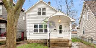 WEST SIDE! 2 Bedroom Single Family Home! JUST LISTED! Gallery 1