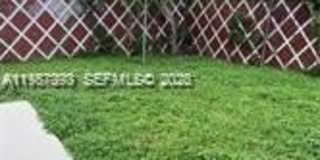 300 SW 9th Ave Gallery 1