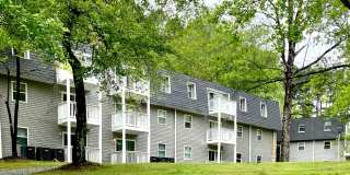 Creekside Apartments Gallery 1