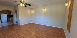 726 W. Manhattan Avenue Unit B - Studio Apartment Gallery 9