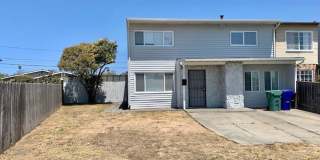 4 bed 1.5 bath House in Richmond -- AVAILABLE NOW !! 4 bed 1.5 bath House in Richmond -- AVAILABLE NOW !! Gallery 1