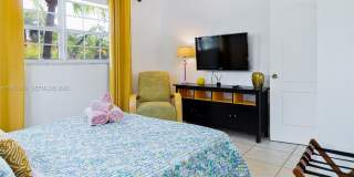 809 Southeast 14th Drive Gallery 17