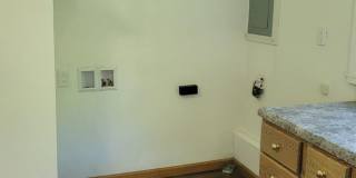 2 bedroom House: Ellettsville! Gallery 16