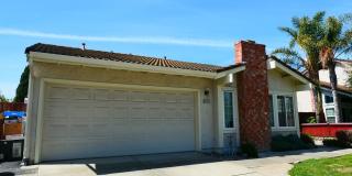 3bed/2 full bath + 1 office in the backyard. Single Family Home! 3bed/2 full bath + 1 office in the backyard. Single Family Home! Gallery 1