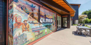 Oliver Bainbridge Island Gallery 17