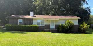 Country Field, City Convenience, Spacious 3 Bed Home Near Historic Downtown Prattville Country Field, City Convenience, Spacious 3 Bed Home Near Historic Downtown Prattville Gallery 1