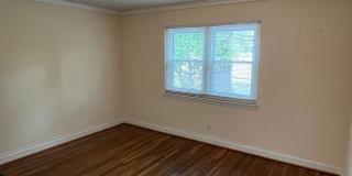 Convenient 2 Bedroom Duplex in SouthEnd Gallery 11