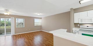 2861 N Oakland Forest Drive Gallery 5
