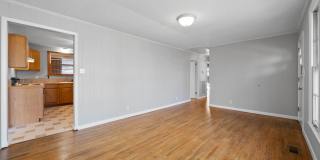 3 Bedroom Pet Friendly Home For Rent! Gallery 8