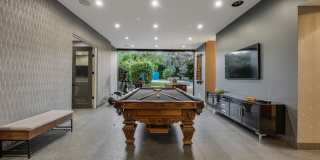 5415 Amestoy Ave Gallery 11