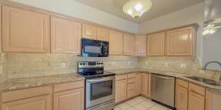 Lawncare Included! Gated Garden Home in Vintage Gardens! Gallery 8