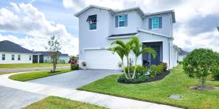 Resort-style Living in Palm Bay Gallery 1