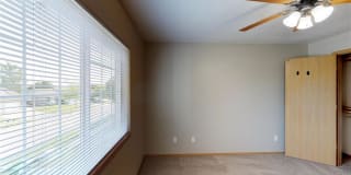 Oakmont Estates Gallery 21