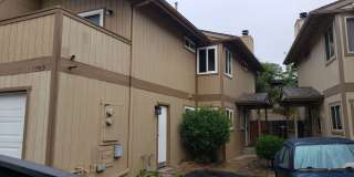 3 Bed 2 Bath Townhouse in Lakeside Gallery 1