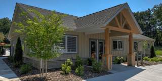 Affordable Housing - Eastchester Ridge Apartments Gallery 12