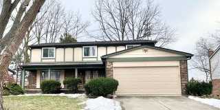 3095 Rolling Green Circle S Gallery 1