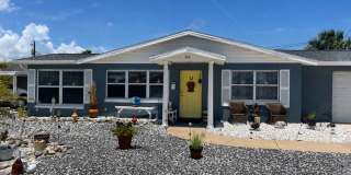 Beach Side Bungalow Beach Side Bungalow Gallery 1