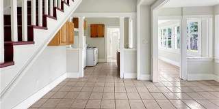 2515 ACACIA Street Gallery 10
