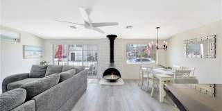 216 Collins Gallery 3