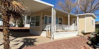 55+ Park Town Home! Gallery 1