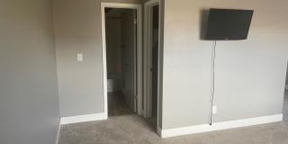 South Denver, 2 bed 2.5 bath Townhome, 2 Car Parking, Close to Light Rail Gallery 13