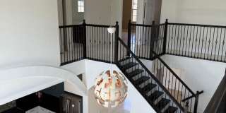 5 bedroom, 3.5 bath Pool Home Gallery 4