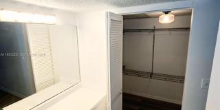 20130 NE 3rd Ct Gallery 16