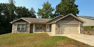 4 Bed 2 Bath FOR RENT in Waynesville Gallery 1