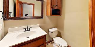 Very Nice 3 Bedroom 2.5 Bathroom House + Office Gallery 16