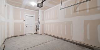 Like A Brand New 3 Bedroom Townhome in the heart of Steele Creek Area Gallery 28