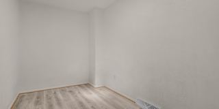 Lovely 3 Bedroom 2 Bathroom Rowhome for Rent Gallery 14