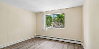 Hamilton Place Gallery 11