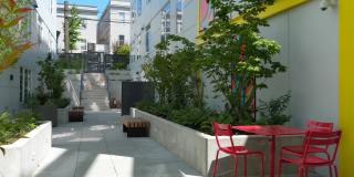 Hilite Gallery 32